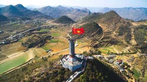 tua du lich ha giang 3 ngay 2 dem tron goi cot co lung cu 11
